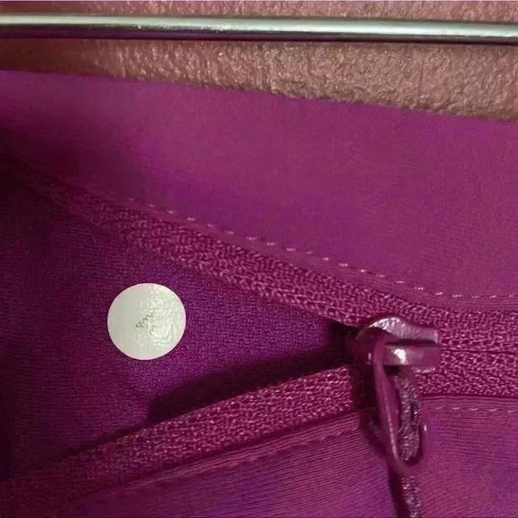 Lululemon Tight Stuff Reflective Tights - Picture 7 of 10